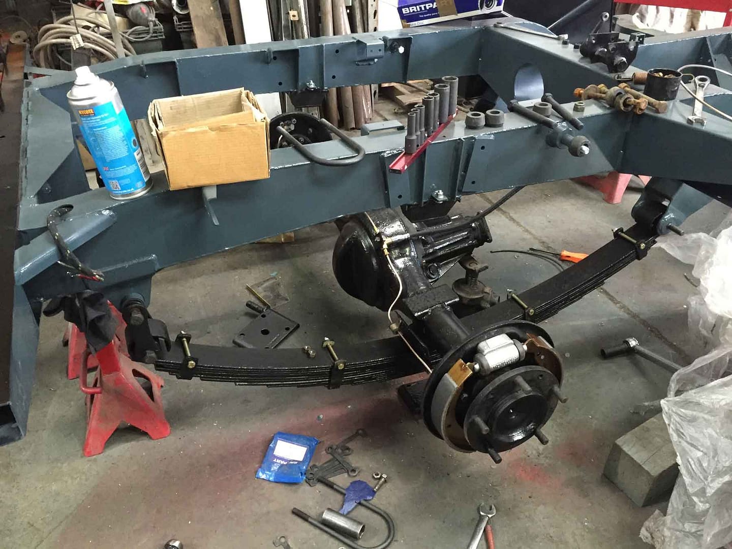 Landrover-restoration-Oxford,-patina2 Landrover-restoration-Oxford,-chassis strip and mechanicals